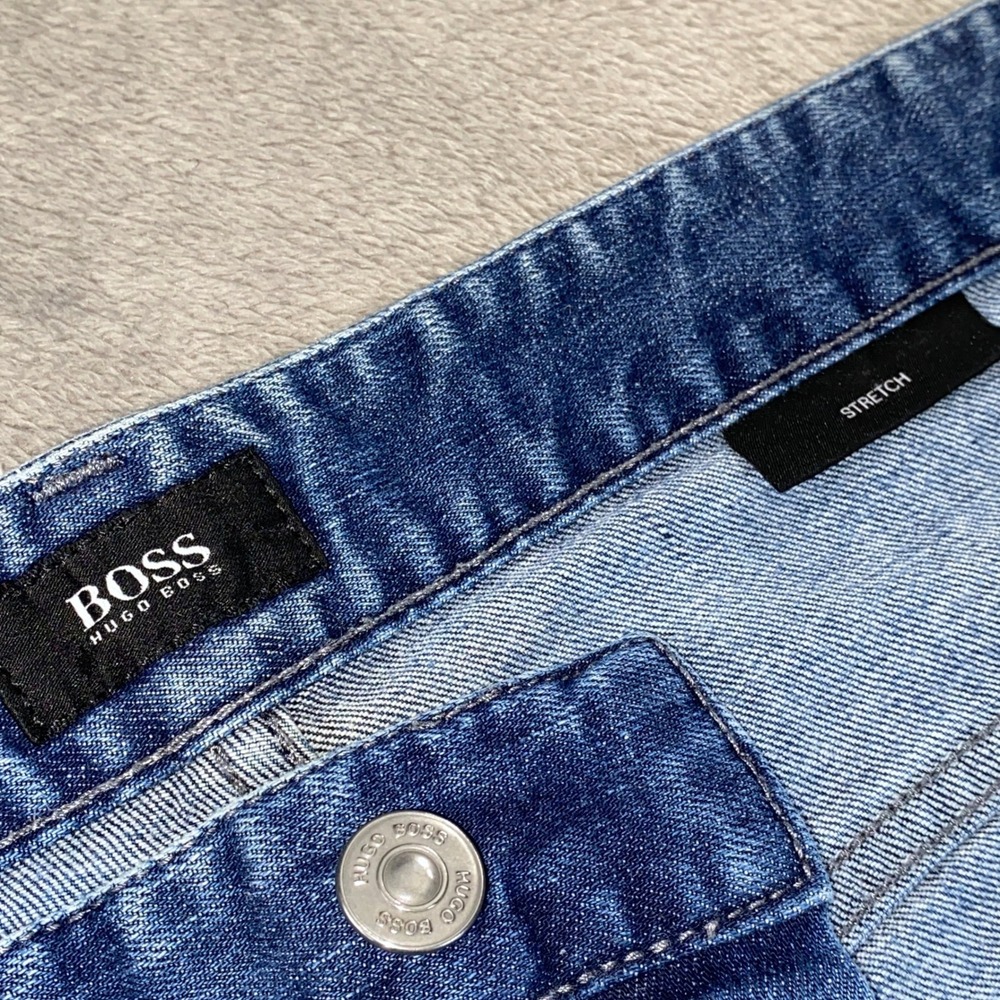 Hugo Boss Jeans Mens 38x32 Stretch Fade Blue Straight Leg Denim Designer Pants - Picture 3 of 11